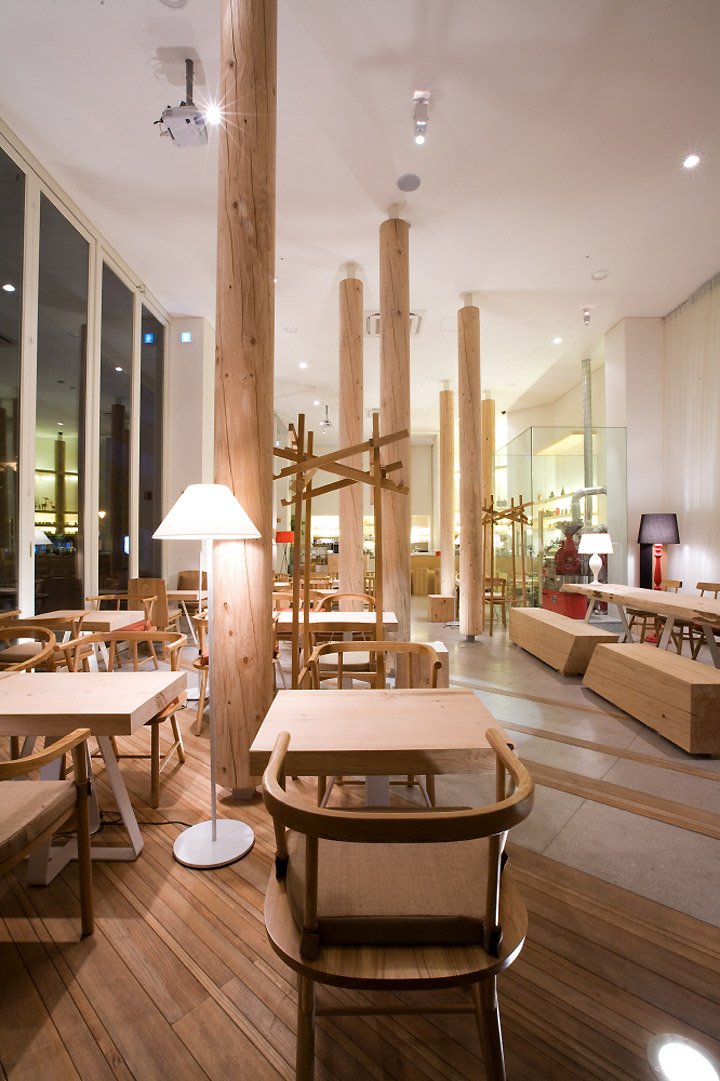 timber-poles-restaurant